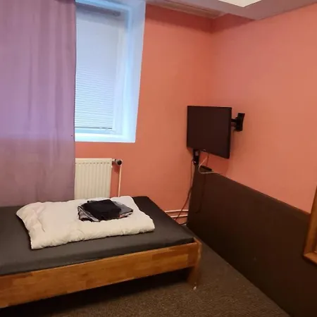 Paulibude Hostel *