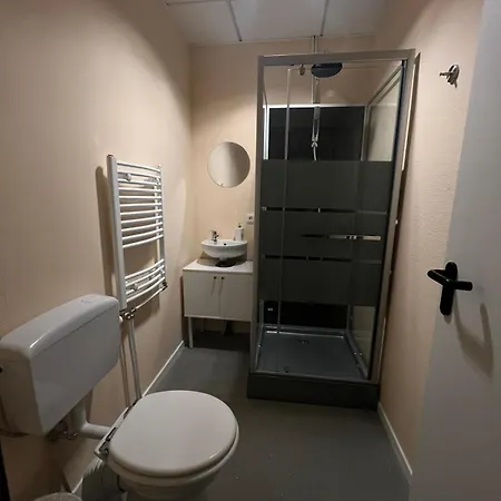 Hh Hostel *