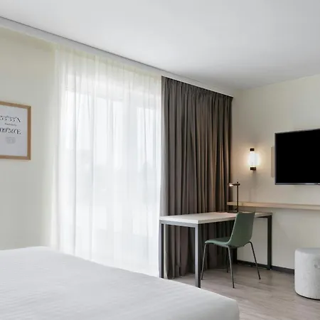 By Marriott Altona 4* Hamburg