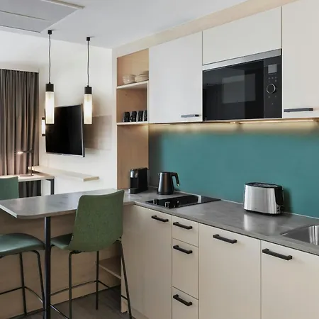Hotel By Marriott Altona