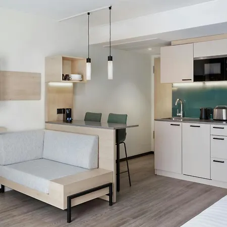By Marriott Altona 4*