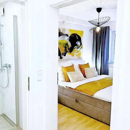 Stylisches 2-zimmer Ambient In Alsternaehe Mit Kingsize-bett & Schlafsofa *