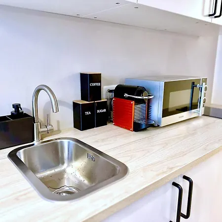 Appartement Stylisches 2-zimmer Ambient In Alsternaehe Mit Kingsize-bett & Schlafsofa