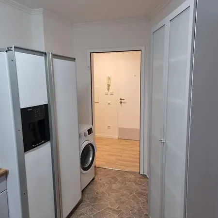 Apartment Moderne Traum-ferienwohnung Flughafen Und Zentrumsnah *