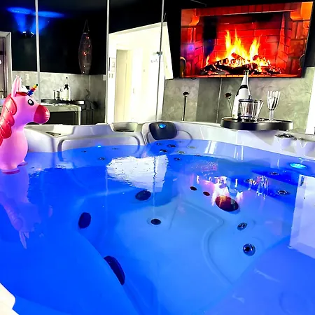 Apartment Whirlpool Studio Pretty