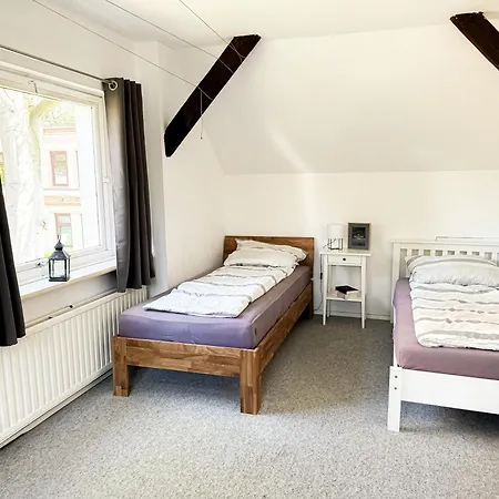 Aurora Haus 15-20 Personen 8 Zi * Hamburg