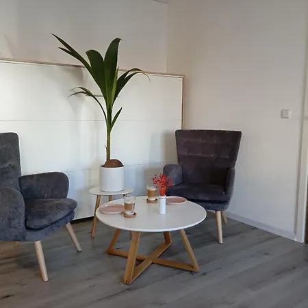 Studio-apartment - Zentral, Modern, Exklusiv - Fuer 2-4 Gaeste Apartment