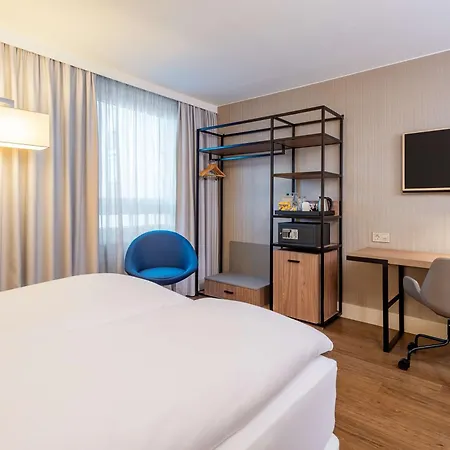 Nh Altona Hotel