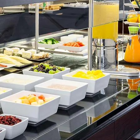 Hotel Nh Altona 4*
