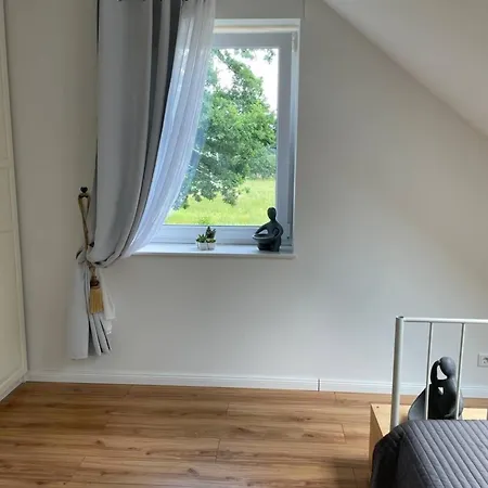 Familienfreundlichen Mit Traumhaft Gruener Aussicht *