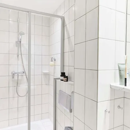 Western Raphael Altona 3*