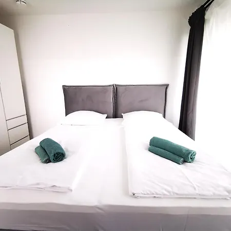 Hh 04 By Rockchair - Superhost Status - Modernes Mit Sonnigem Balkon & Premium Boxspringbetten In Winterhude - Geheimtipp Apartment Hamburg