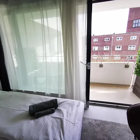 Hh 04 By Rockchair - Superhost Status - Modernes Mit Sonnigem Balkon & Premium Boxspringbetten In Winterhude - Geheimtipp Hamburg