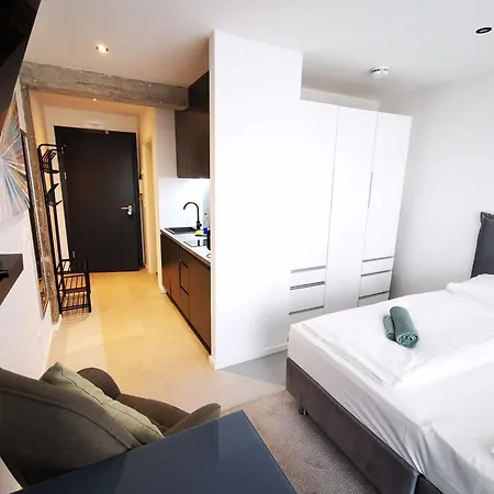 Hh 03 By Rockchair - Superhost Status - Modernes Mit Sonnigem Balkon & Premium Boxspringbetten In Winterhude - Geheimtipp Apartment *