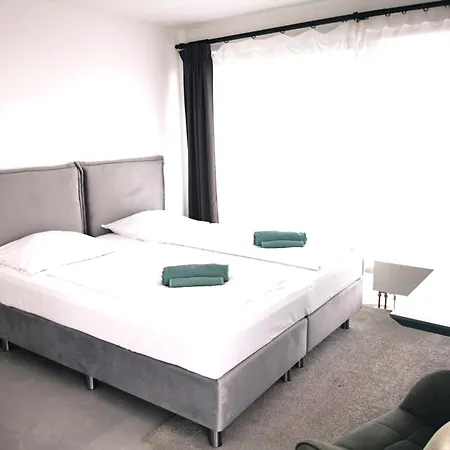 Hh 03 By Rockchair - Superhost Status - Modernes Mit Sonnigem Balkon & Premium Boxspringbetten In Winterhude - Geheimtipp * Hamburg