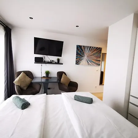 Hh 03 By Rockchair - Superhost Status - Modernes Mit Sonnigem Balkon & Premium Boxspringbetten In Winterhude - Geheimtipp * Hamburg