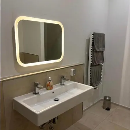 Apartment 90 Qm Shanghaiallee