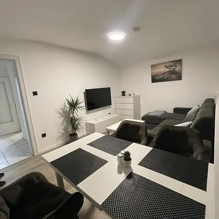 Bright & Modern In Apartment *