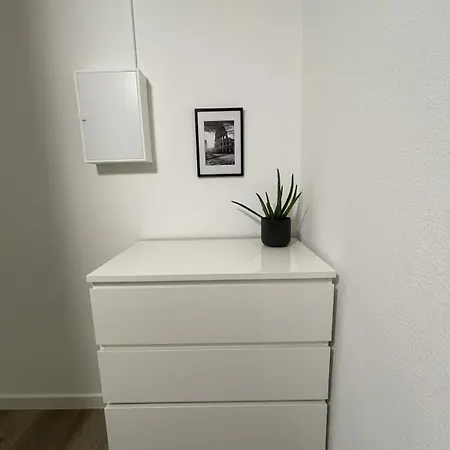 Apartment Bright & Modern In *