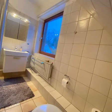 Apartment Gartenblick-oase: Obergeschosswohnung In Hamburg