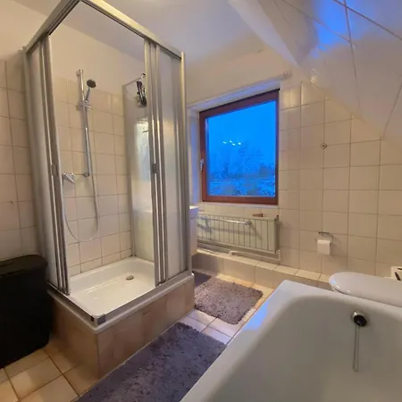 Gartenblick-oase: Obergeschosswohnung In Apartment