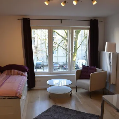Apartment Lage Winterhude Und Alster Hamburg
