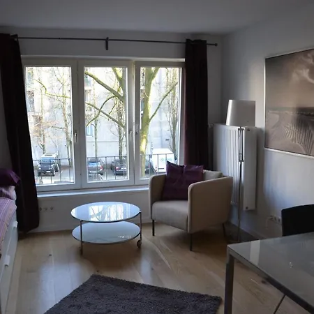 Lage Winterhude Und Alster Apartment