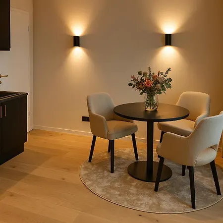 The Myde Self Check-in Apartment *