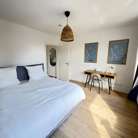 Apartment 2-zimmer-wohnung In Am Flughafen *