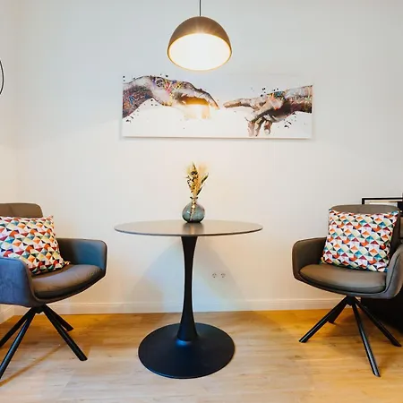 Stylish 2 App In Trendy District Of Apartment