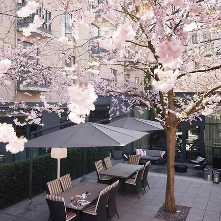 The George Hotel 4*