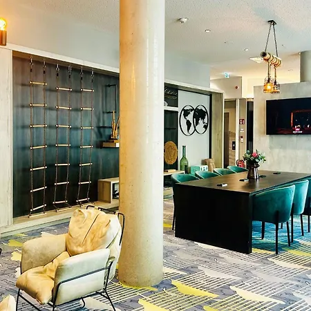- The Niu, Yen By Ihg Szálloda 3*