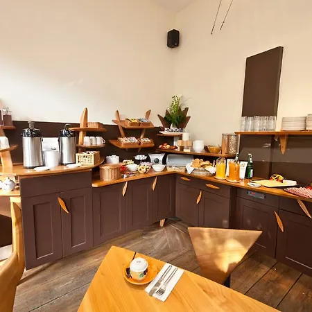 Hotel Koenigshof 3*