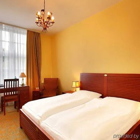 Bellmoor Im Dammtorpalais 3*