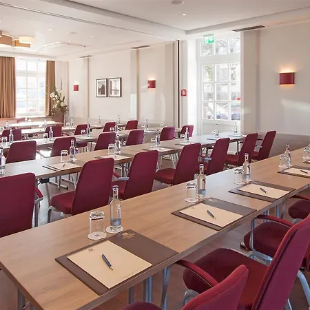 Western Premier Alsterkrug Hotel 4*