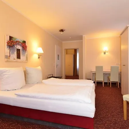 Behrmann Hotel 3*
