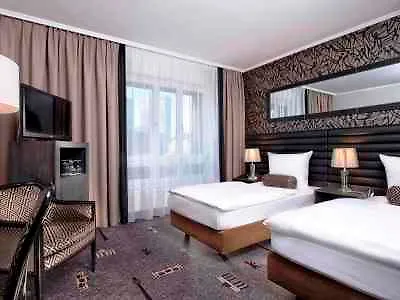 Отель Park Am Berliner Tor 4*