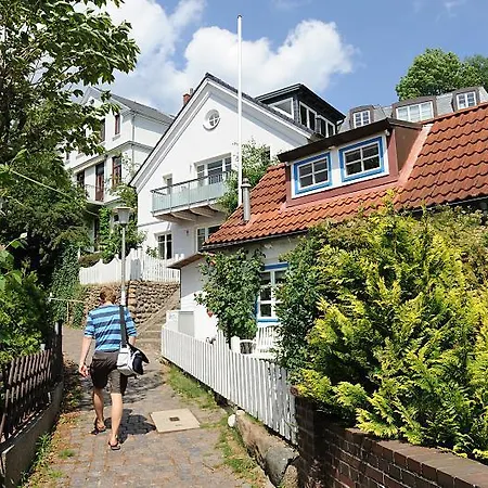 Apartment Luetthues Blankenese