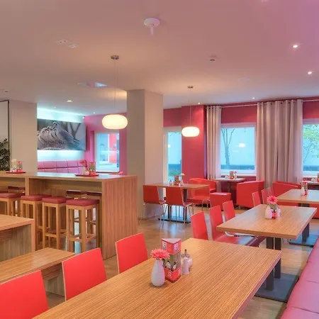 Hotel Meininger Center 3*