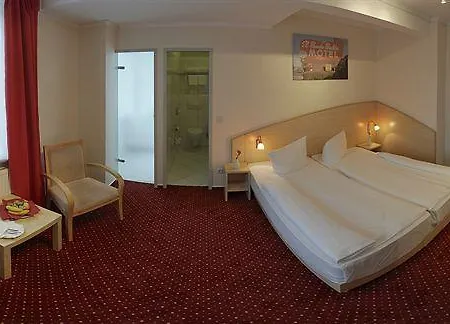 Plaza Moorfleet 3*