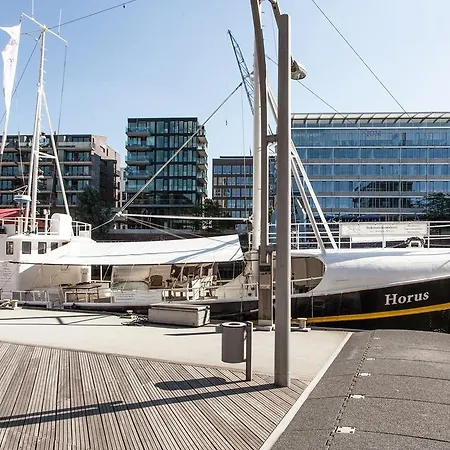 Horus Hausboot * Hamburg