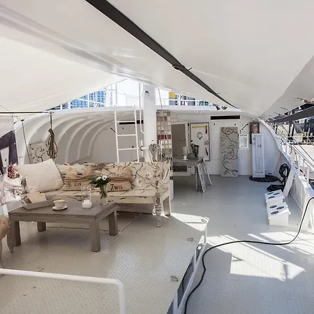 Horus Hausboot Hamburg
