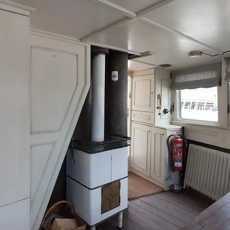 Horus Hausboot *