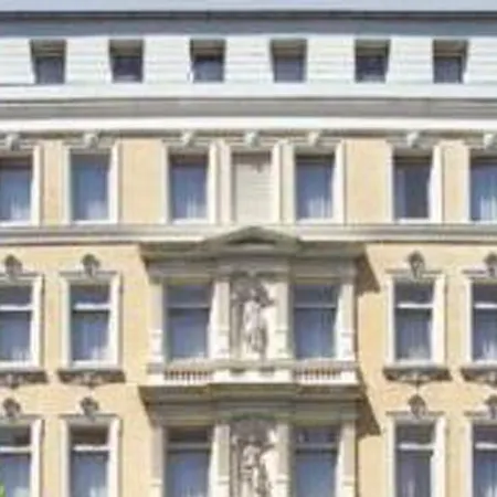 Hotel Lumen Am Hauptbahnhof 3*