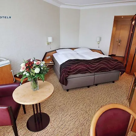 Senator Hotel