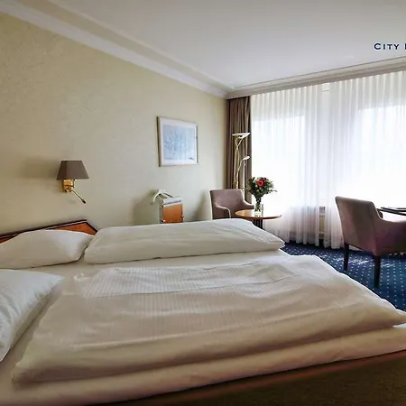 Hotel Senator