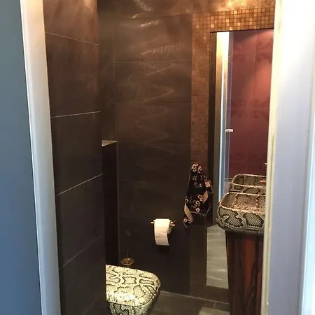 Deluxe Marco Polo Tower Apartment Hamburg