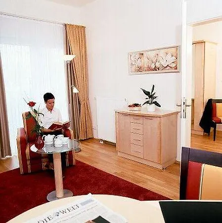 Ξενοδοχείο με διαμερίσματα Newlivinghome Residenzhotel