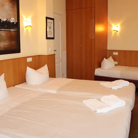Altan Hotel 2*