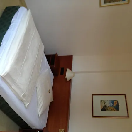 Bergedorfer Hoehe 3* Hamburg